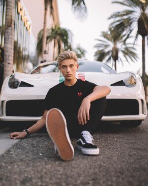 Thomas Kuc Instagram - 🏎
-
I had a dope photoshoot with @sean_nelles 🔥Awesome pics coming soon! Go follow him!