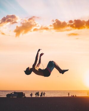 Thomas Kuc Instagram - Golden hour☀️✨⏳
-
A big thanks to @kellansworld for another amazing photo! Go give him a follow🙌🏻🔥