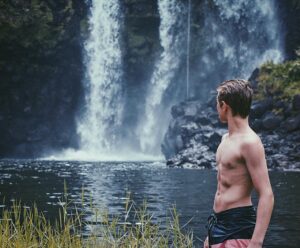 Thomas Kuc Instagram - Don't go chasing waterfalls🌧🐠
