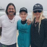 Thomas Kuc Instagram - Thank you for the great day today @surfershealing 🙌🏻I love helping and being a part of this amazing organization!💙🌊🤙🏼 #surfershealing #autism #autismawareness #oneperfectday Surfrider Beach