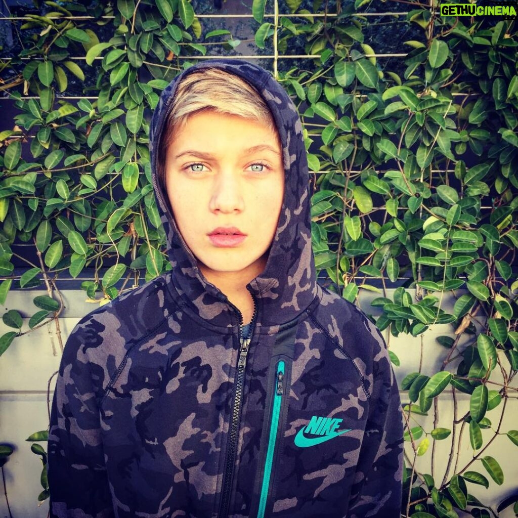 Thomas Kuc Instagram - Thank you @nike for the awesome jacket! ✔️ ✔️ #justdoit