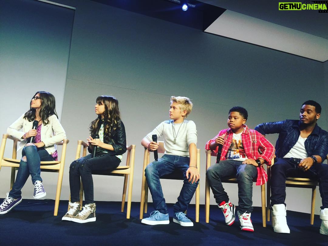 Thomas Kuc Instagram - Thanks to New York and all the fans that came out and supported the Game Shakers. 🏢 🍩 #nyc #onemoreday