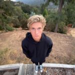 Thomas Kuc Instagram – elongated