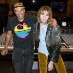 Thomas Raggi Instagram - It was a huge honor play with you🖤 Gossip feat @tommorello is out now!!