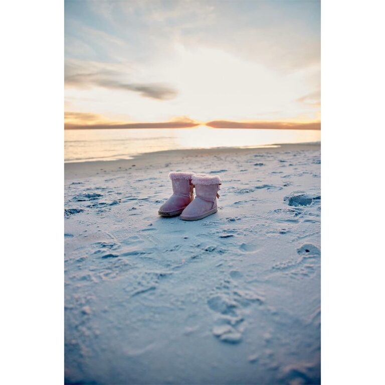 Thomas Rhett Instagram - January at the beach