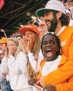Thomas Rhett Instagram - 8 years old on Wednesday… going on 17. It feels like yesterday that you were a little baby. Time is moving too fast! I love you more than anything in the world. Happy birthday Willa gray! I love being your daddy