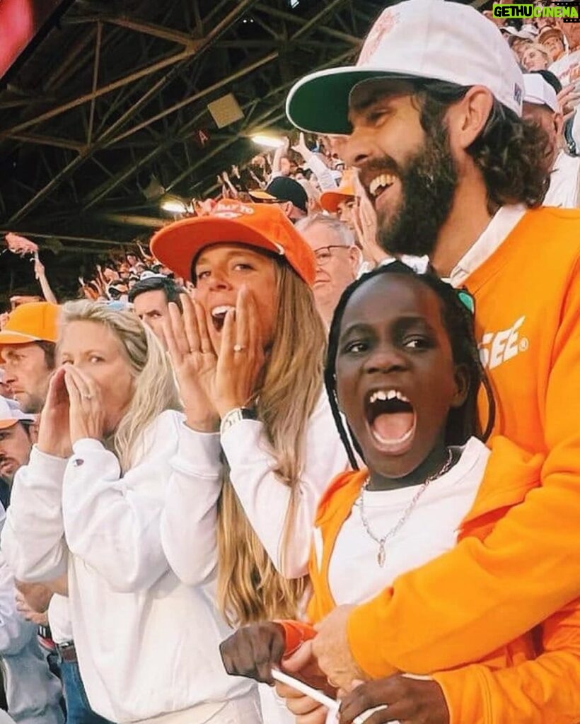 Thomas Rhett Instagram - 8 years old on Wednesday… going on 17. It feels like yesterday that you were a little baby. Time is moving too fast! I love you more than anything in the world. Happy birthday Willa gray! I love being your daddy