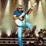 Thomas Rhett Instagram - Who wore it better? 😎 New Brunswick, y’all were wild. We love ya! 📸: @graysongregory YQM Country Fest