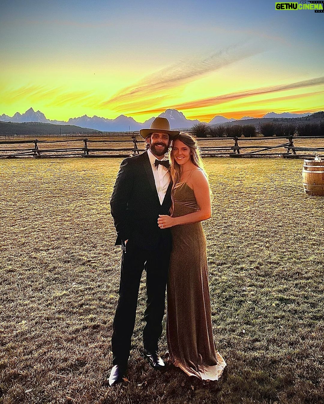 Thomas Rhett - 659.8K Likes - Spent the weekend in Jackson Hole, Wyoming with so many friends and family members celebrating Grayson & Mackenzie. So happy for you two!! We love y’all.
And we all know @graysongregory wouldn’t want to see my iPhone pictures… so I’ll wait to post with the bride and groom until we get the ones from the professionals 😂