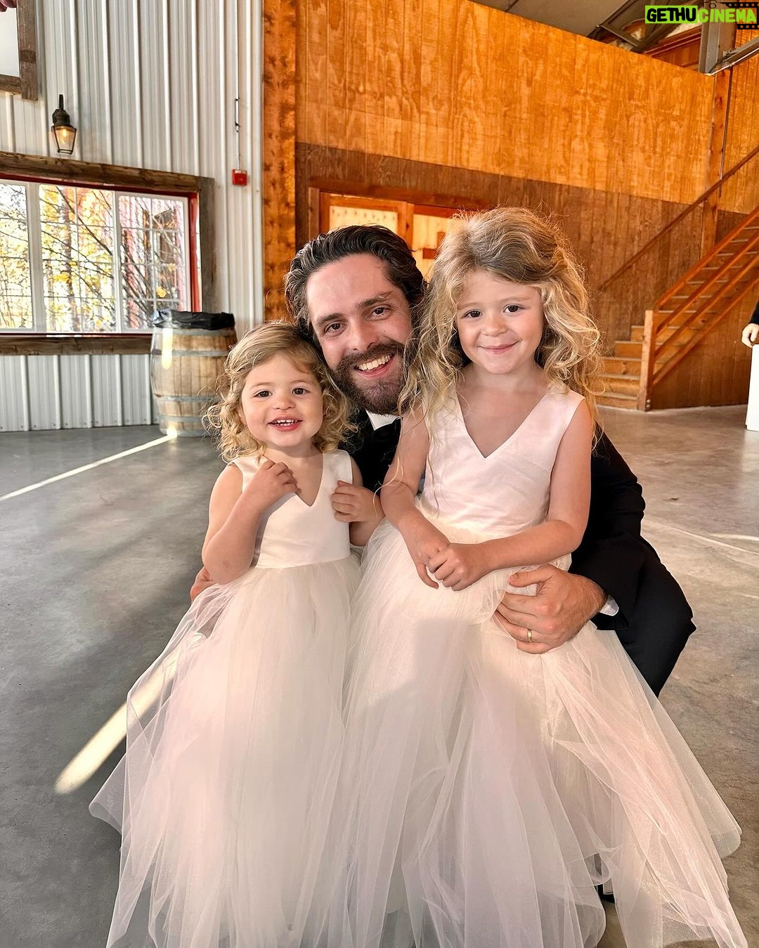 Thomas Rhett - 659.8K Likes - Spent the weekend in Jackson Hole, Wyoming with so many friends and family members celebrating Grayson & Mackenzie. So happy for you two!! We love y’all.
And we all know @graysongregory wouldn’t want to see my iPhone pictures… so I’ll wait to post with the bride and groom until we get the ones from the professionals 😂