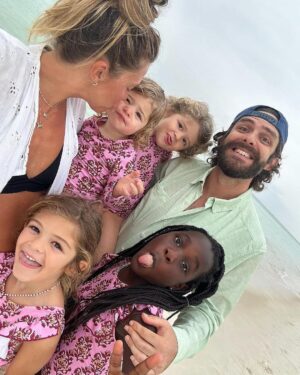 Thomas Rhett Instagram - Fall break ☑️