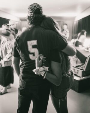 Thomas Rhett Instagram - 11 years married to this amazing woman. I can still remember what she looked like in first grade. I still remember how much taller than me she was at church camp in 6th grade. I still remember picking her up on our first date at 16. I still remember how fast my heart was beating when she walked down the aisle. Basically I remember it all so vividly. I can’t believe how much life we have gotten to share together. @laur_akins you have been and always will be my best friend. I thank God for you every single day. I love you so much. Thank you for loving me and everyone you know so well. Happy anniversary 🙌 you+me+4