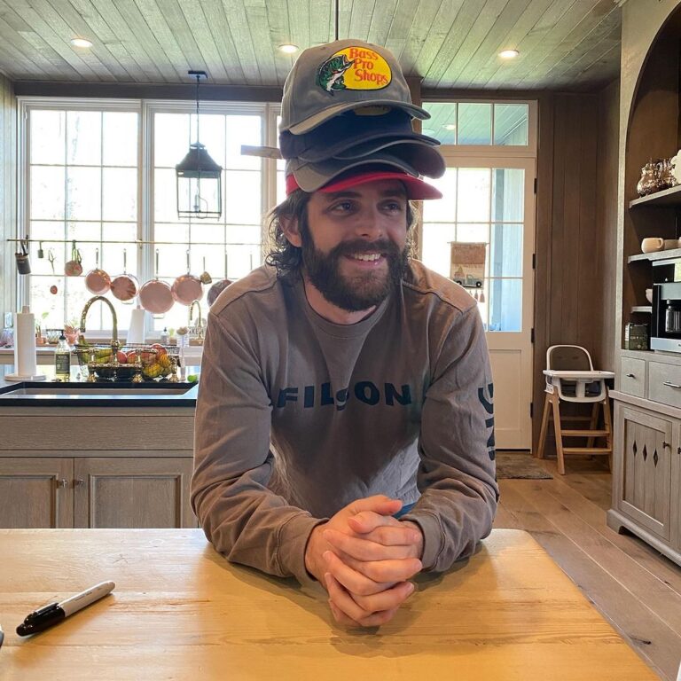 Thomas Rhett Instagram - Final stop on the trip down memory lane before the 20 number ones project comes out next week!! Right back to where we started… #wherewestarted #20numberones Nashville, Tennessee