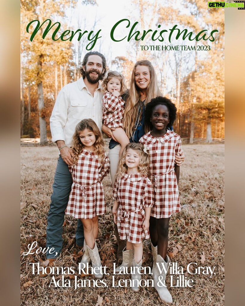 Thomas Rhett Instagram - Merry Christmas Eve! From the Akins 🎄 Nashville, Tennessee