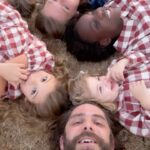 Thomas Rhett Instagram - How do you get all your kids to smile for Christmas card pictures and pretend like they are laughing when they are all on the verge of crying? Sing peaches at the top of your lungs. Nashville, Tennessee