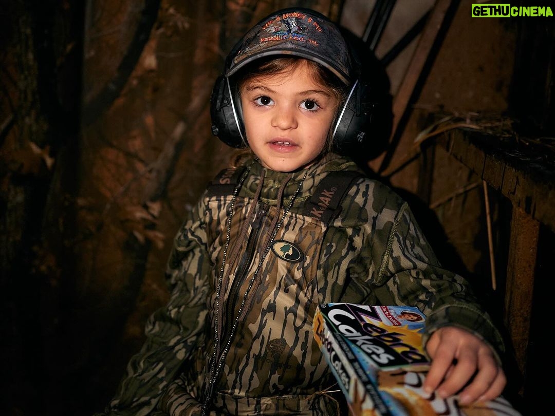 Thomas Rhett - 135.2K Likes - Took AJ and WG on their first duck huntin’ trip. It was 65 degrees, no wind and hardly saw any ducks but it was well worth the memory. Love you girls