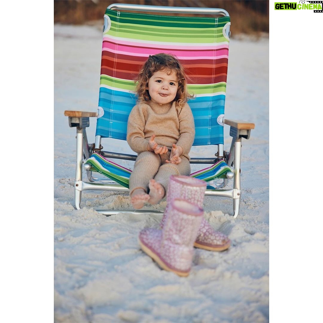 Thomas Rhett - 156.3K Likes - January at the beach