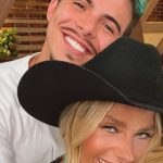 Thomaz Costa Instagram - Quando o amor fala mais forte! Tudo de melhor pra vc aqui fora @thocostaoficial ♥️ #penaestrada #afazenda #peao #eliminacao