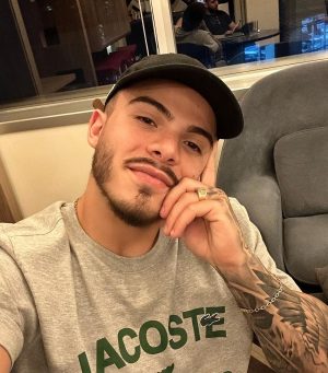 Thomaz Costa Instagram - Insta fechado 🔒 Expliquei nos stories o porque… a maldade hoje em dia tá demais 🤦🏻‍♂️