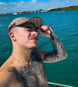 Thomaz Costa Instagram - I’m in Miami Beach 🏝️🇺🇸