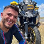 Thomaz Costa Instagram - Viciado em viver 🙌💨 #motorcycle #travel Brasília, Brazil