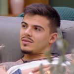 Thomaz Costa Instagram - Thomaz deu muita força para o Tiago nessa madrugada, após uma atividade que aconteceu, onde o paiol disse suas opiniões sobre os peões da sede. Orgulho define! 🥹👊🏻 #AFazenda14 #ThoNaFazenda