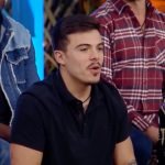 Thomaz Costa Instagram - Foi por pouco no resta um, mas estamos livres dessa roça! Mais uma semana garantida no jogo e fazendo valer a pena cada dia, mostrando o seu coração. 👊🏼🧡 #AFazenda14 #ThoNaFazenda