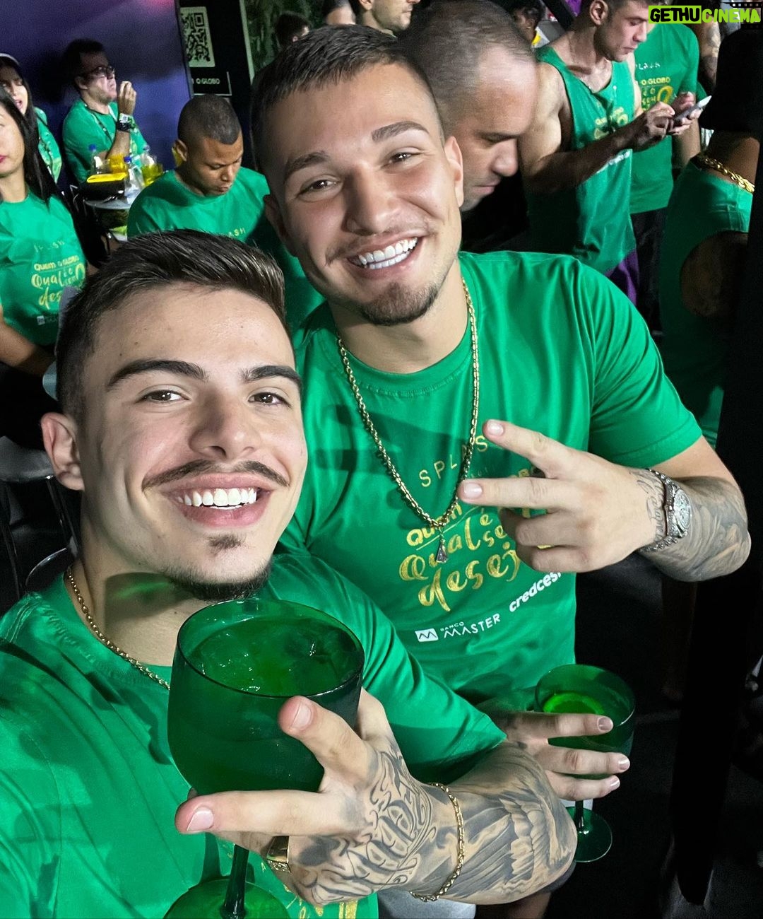 Thomaz Costa Instagram - De ontem 🥳 @nossocamarote