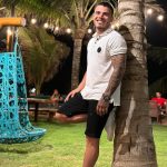 Thomaz Costa Instagram - O verdadeiro significado do Natal… 🎄🙏🏼✝️ Porto de galinhas