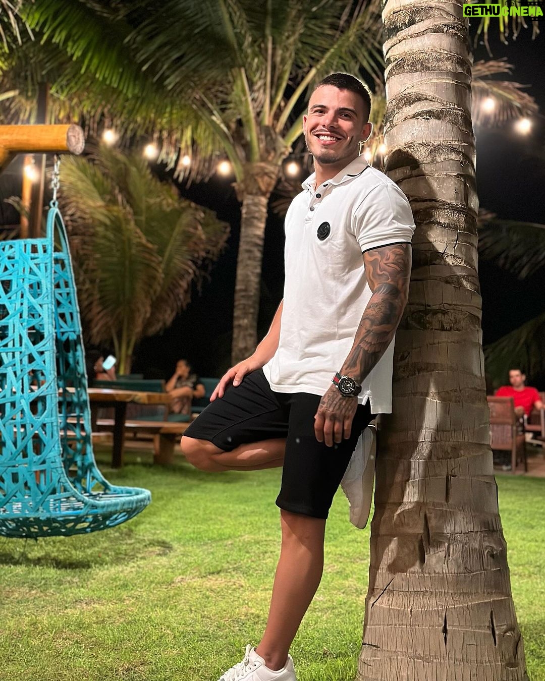 Thomaz Costa Instagram - O verdadeiro significado do Natalโฆ ๐๐๐ผโ๏ธ Porto de galinhas