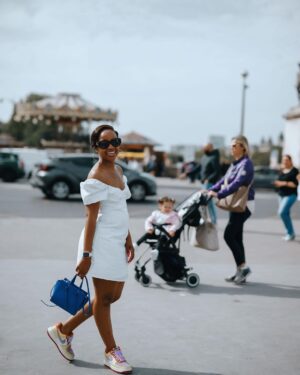 Thuso Mbedu Instagram - 🖤💜🖤

Captured by @_rtcstudios @aust_malema 
Sneakers by @dripsportif 
Shades by @sunglasshut