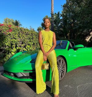 Thuso Mbedu Instagram - Spent the evening with one of my absolute favorite brands @away. OBSESSED! 🥰

But can we also discuss this entire LEWK?!

Dressed in @goodamerican courtesy of @thealist
Makeup by @rebekahaladdin 
Hair by @sharifposton