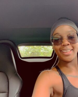 Thuso Mbedu Instagram - Everybody needs someone who will kick their butt then gas them up like @gabrielamclain 😂🤣😂
The number of times she said the Porsche 718 Boxster suits me. I said skrrrrrr I agree 😌

Thank you @porscheusa for the quality time with my new bestie 🏎️💨🍃