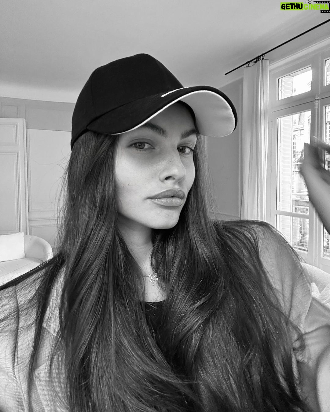 Thylane Blondeau Instagram - π§πΌββοΈπ§πΌπ§πΌββοΈ