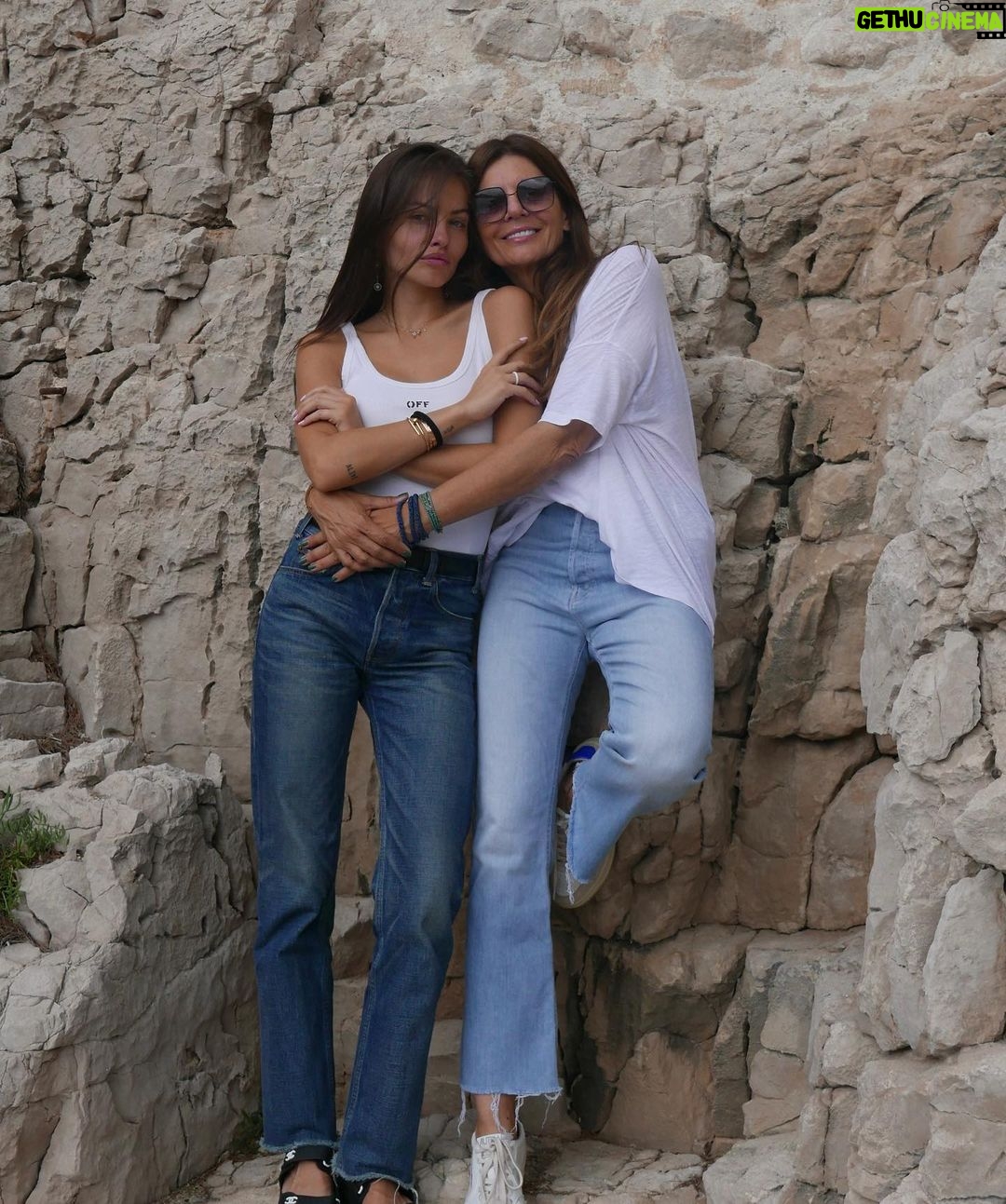 Thylane Blondeau Instagram - Happy bday to the love of my life ❤️ merci maman ❤️ Je t’aime 🩵