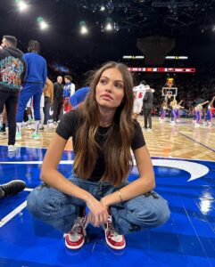 Thylane Blondeau Instagram - Thank you @nbaeurope had so much fun ❤️ #nbaparis Accor Arena