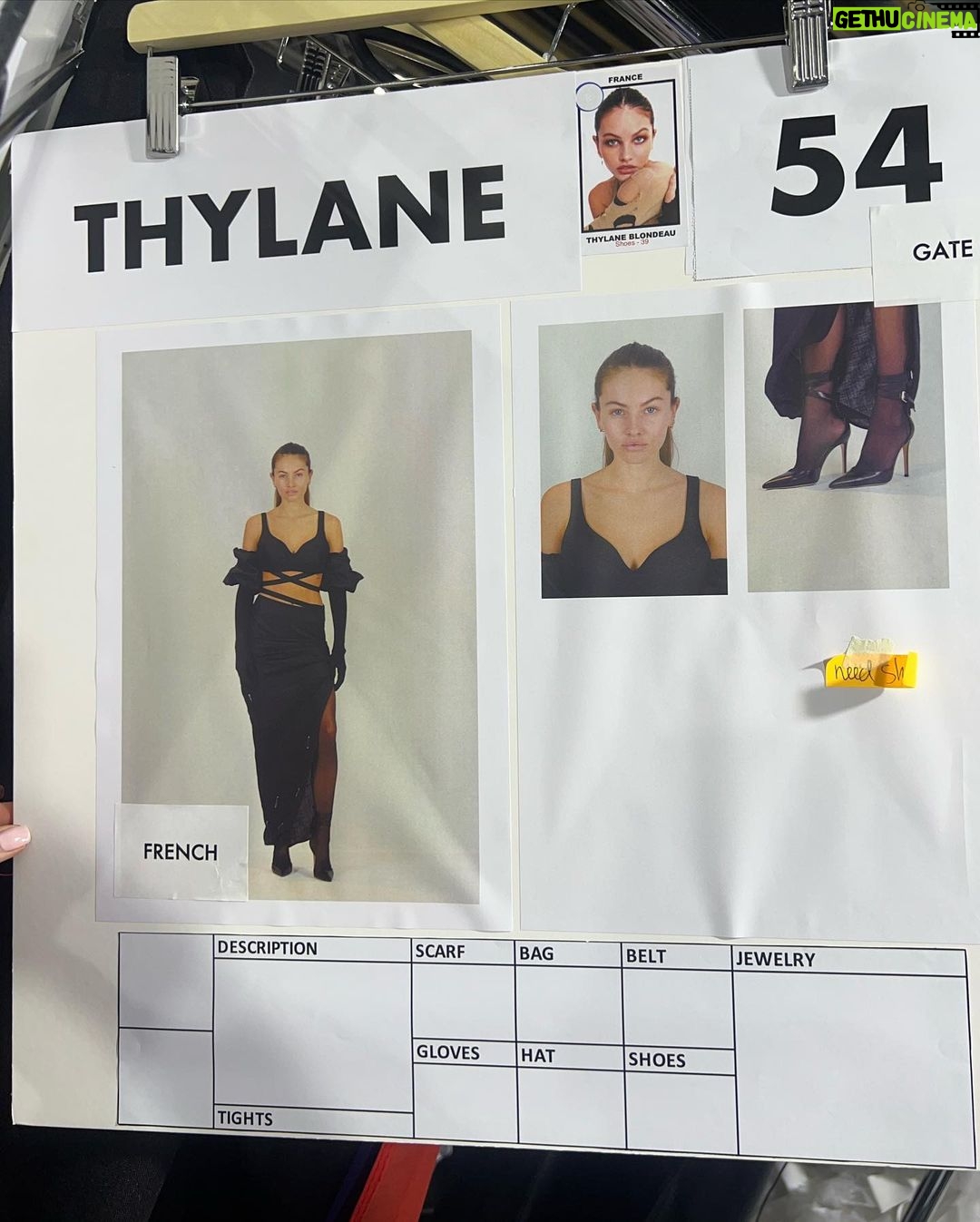Thylane Blondeau Instagram - A lil bit late , but I wanted to thanks @crrunway @carineroitfeld @vladimirrestoinroitfeld @dmcasting @piergiorgio @qatarcreates for this amazing night 💕 it was such an honor thank you soooo much 🤍 forever grateful ❤️ Qatar