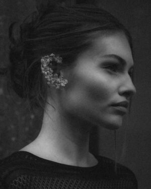 Thylane Blondeau Instagram - @zimmermann 👧🏻🖤 thank you for this beautiful show 🤞🏼🖤