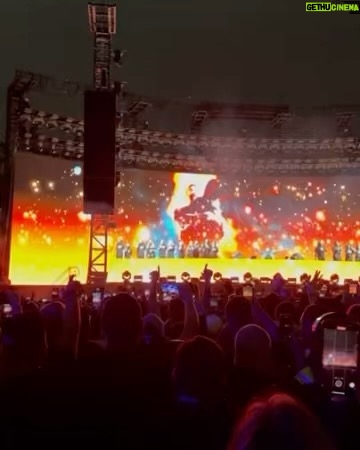 Tiësto Instagram - Thank you for an EPIC 2023 ! Can’t wait to party with you next year !!!
