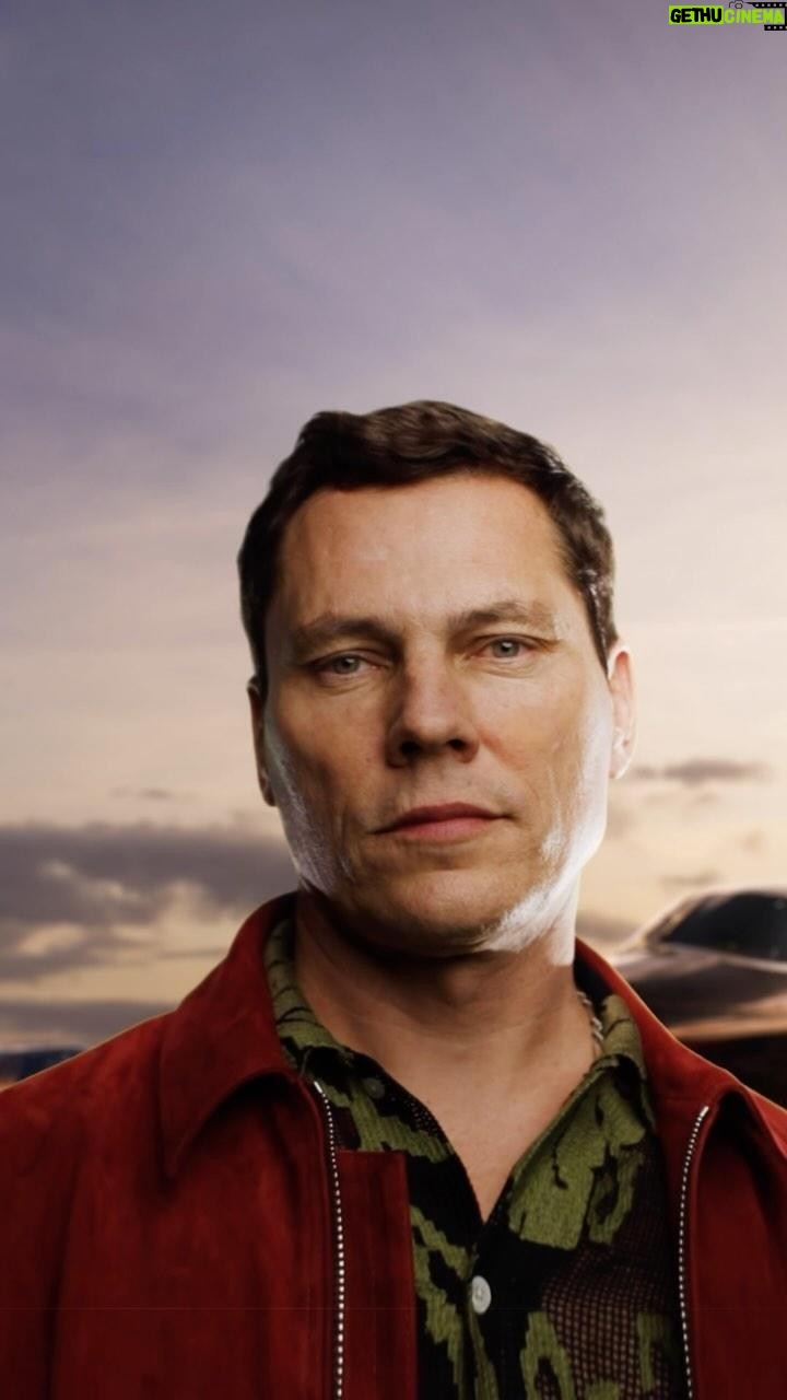 Tiësto Instagram - My dream was to have a Las Vegas residency that was different from all others. I can proudly say that this year I will realize that dream playing all over the strip at several iconic venues as well as the newest and most epic venues !! Each of these venues has its own character, allowing me to tailor a unique set and experience for each one... I feel at home on Las Vegas Boulevard and I couldn’t be happier to be partnering with @taogrouphospitality and @fontainebleaulasvegas as THE resident of the strip! Las Vegas Strip
