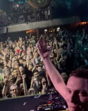 Tiësto Instagram - My Club life 🎉🥂❤️