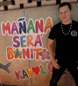 Tiësto Instagram - Muchas gracias por una noche especial @karolg It was an honor to be part of your show 🙏🏻❤️ Medellín, Colombia