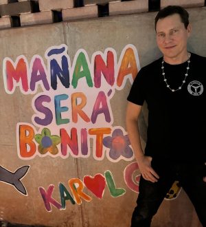 Tiësto Instagram - Muchas gracias por una noche especial @karolg  It was an honor to be part of your show 🙏🏻❤️