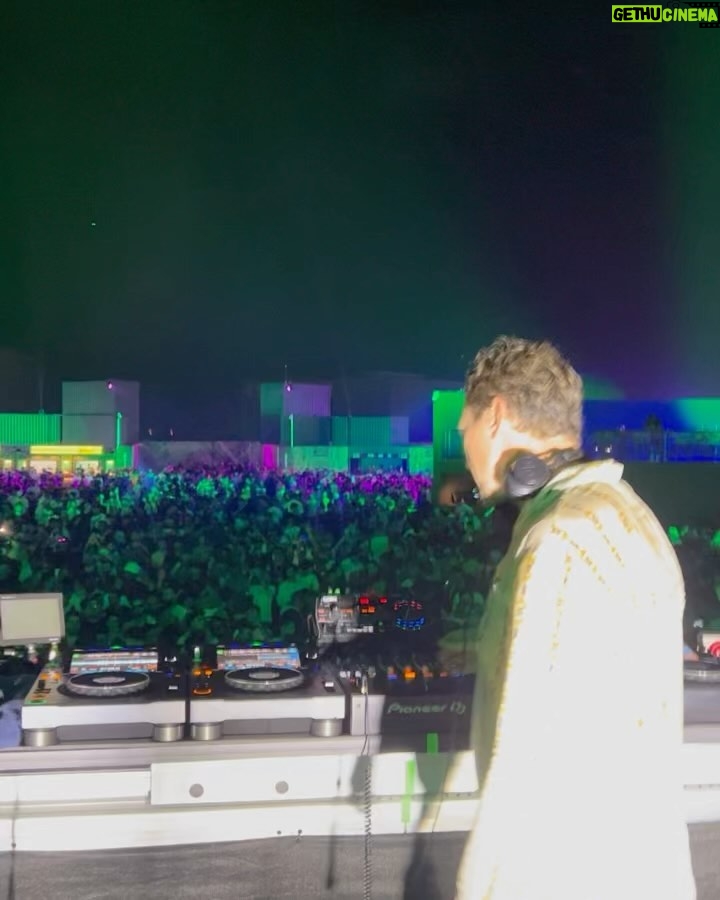 Tiësto Instagram - A hot, sweaty and amazing night in Jeddah! 🔥🎉 @mdlbeast Jeddah, Saudi Arabia