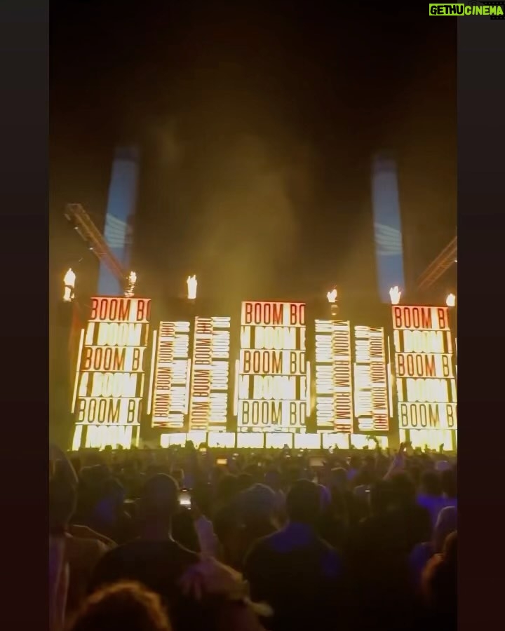 Tiësto Instagram - A hot, sweaty and amazing night in Jeddah! 🔥🎉 @mdlbeast Jeddah, Saudi Arabia