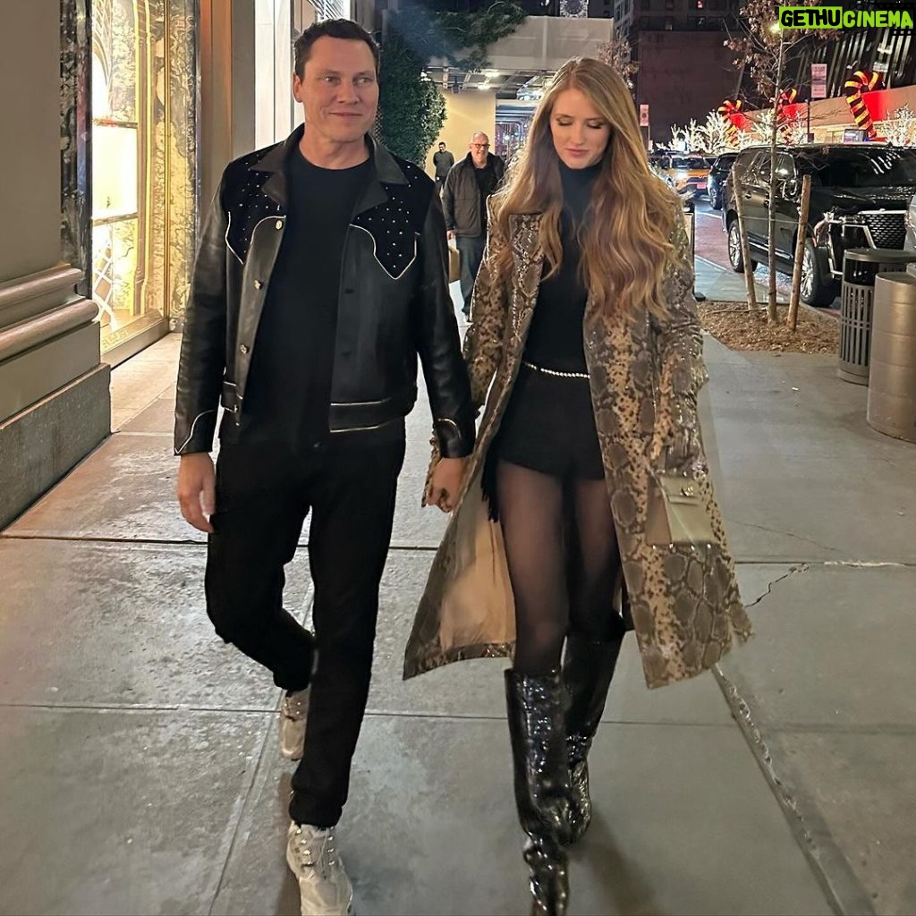Tiësto Instagram - My Club life 🎉🥂❤️ New York, New York