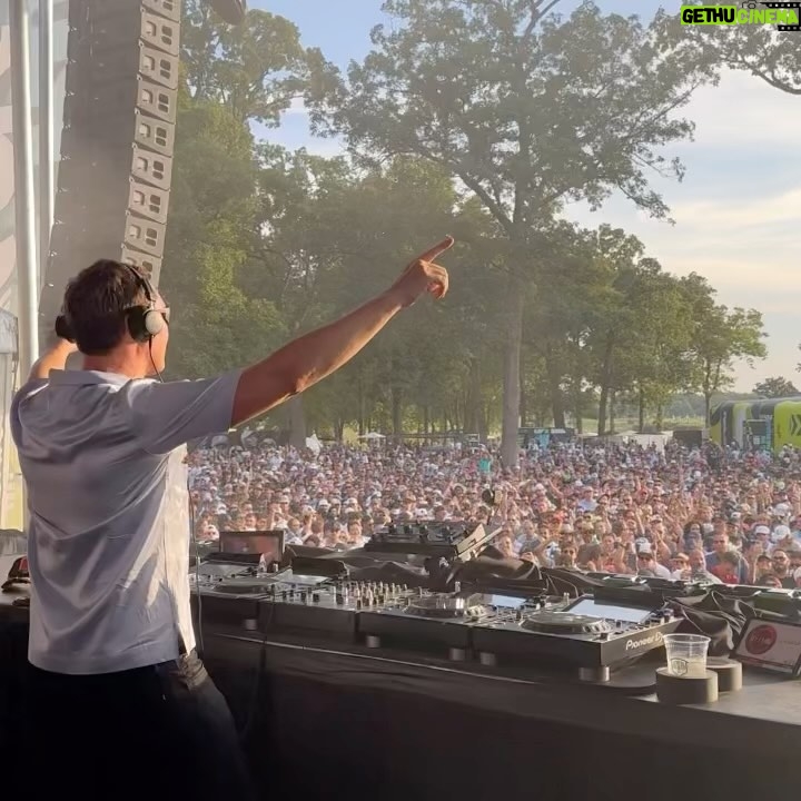 Tiësto Instagram - I had an amazing weekend in Minneapolis and Chicago!🔥🔥🔥 Chicago, Illinois