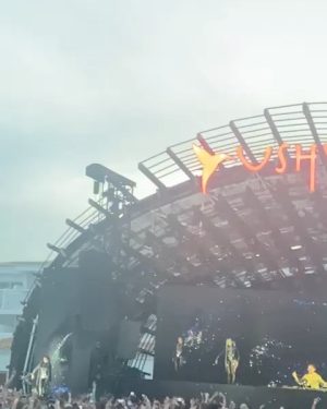Tiësto Instagram - Work hard, vacation hard