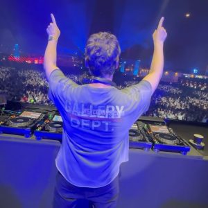Tiësto Instagram - Y’all know how to sing! Thank you Untold Dubai for an incredible night! ❤️🔥