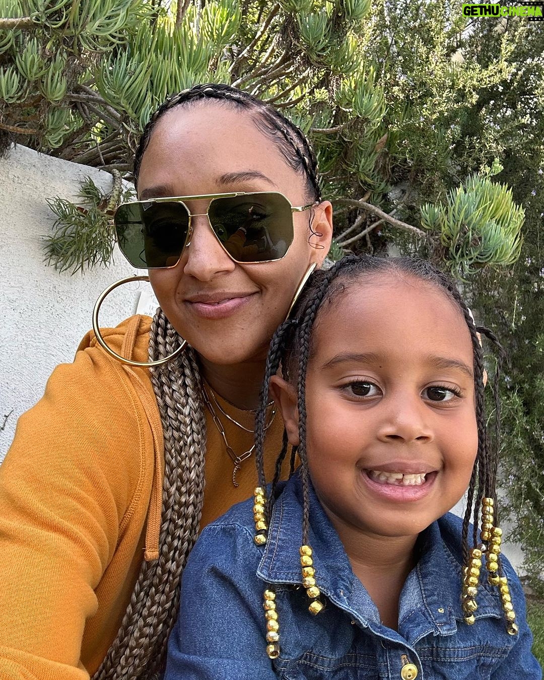Tia Mowry Instagram - Embarking on the holiday festivities a bit early this year! There's something truly special about having the whole family gathered, relishing in the joy of the season. The absence of my sibling is always felt when we're apart, making these moments together in the same city all the more precious. From shared meals to lively conversations and a spirited game of cornhole, the competitive spirit among us adds an extra layer of fun π Reflecting on these times, I'm filled with gratitude for my family and the enduring memories we've created, as well as those yet to come. As we anticipate the upcoming holiday, I extend warm wishes to everyone for a joyous celebration with your loved ones. For those who find this season challenging, sending extra love your way π